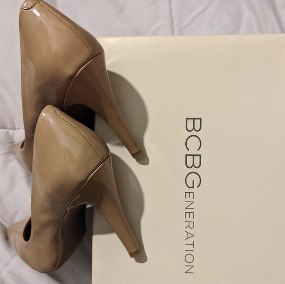 BCBG camel stilettos heels - Picture 3 of 8